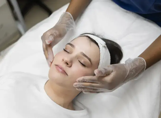 Repechage Medi Facial in Delhi