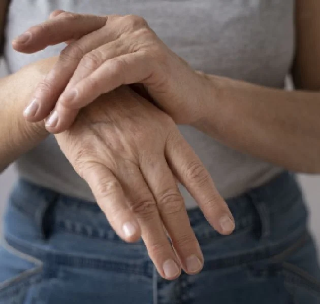 Dry and wrinkled hands